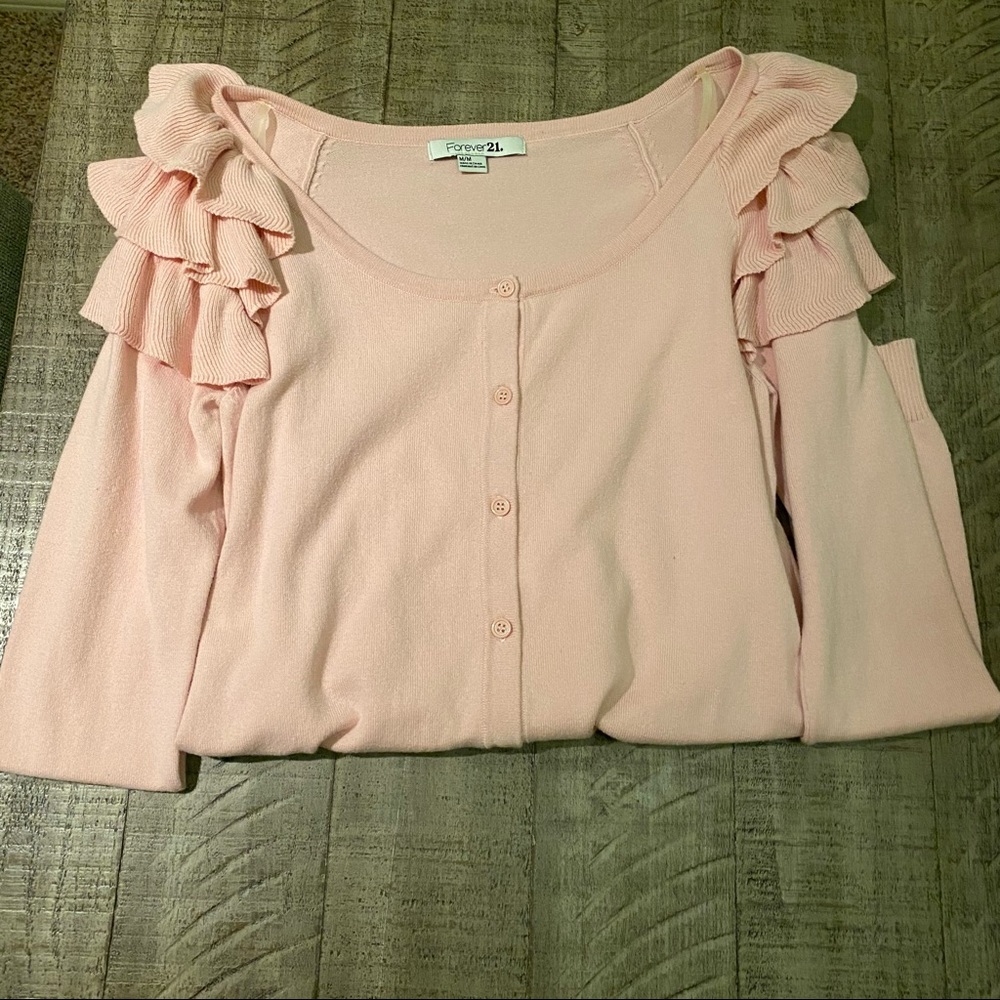 forever 21 sweater ✨